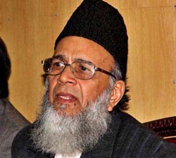 Jamaat Islami di asaskan oleh al-Mawdudi. Syed Munawar Hasan Amir sekarang
